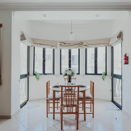 Apartamento The Quiet Cove - Minutes Away From St Thomas Bay *